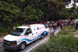 Cuatro heridos y un fallecido en un accidente en la Cota Mil (Fotos)