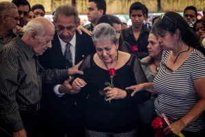Así fue el último adiós para el concejal Fernando Albán en el Cementerio del Este (Fotos)