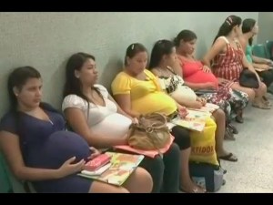 Bebés sin patria, otro drama de la migración venezolana en Colombia (video)