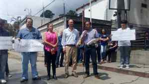 Tirso Flores: No es justo que los sanantoñeros pierdan 20 horas de su vida por culpa de los huecos de hidrocapital