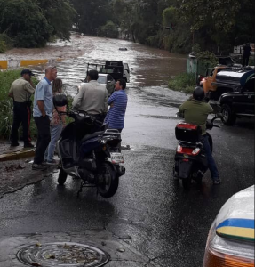 Lluvias de este #18Oct causan estragos en varias zonas de Baruta (Fotos y videos)