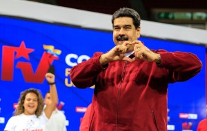 La desquiciada “prioridad” de Maduro en el peor momento de Venezuela: película y serie sobre Chávez