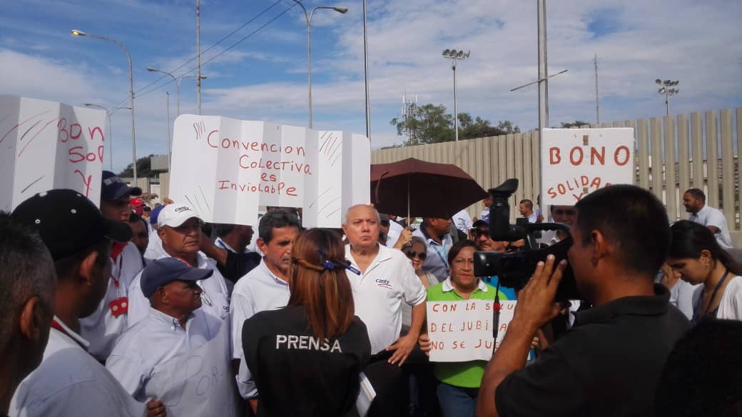 Trabajadores de la Cantv de Maracaibo protestan este #4Oct exigiendo salarios dignos