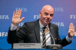 Presidente de la Fifa afirma que cooperará “sin reservas” con la Justicia