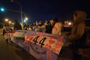 Familiares del submarino argentino San Juan entre dudas y desconsuelo