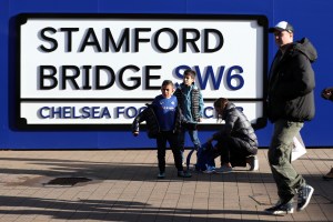 Chelsea dice estar cooperando con Fifa en investigación sobre traspaso de menores de 18 años