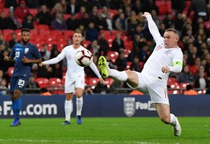 Inglaterra despide a Rooney con honores en triunfo ante Estados Unidos