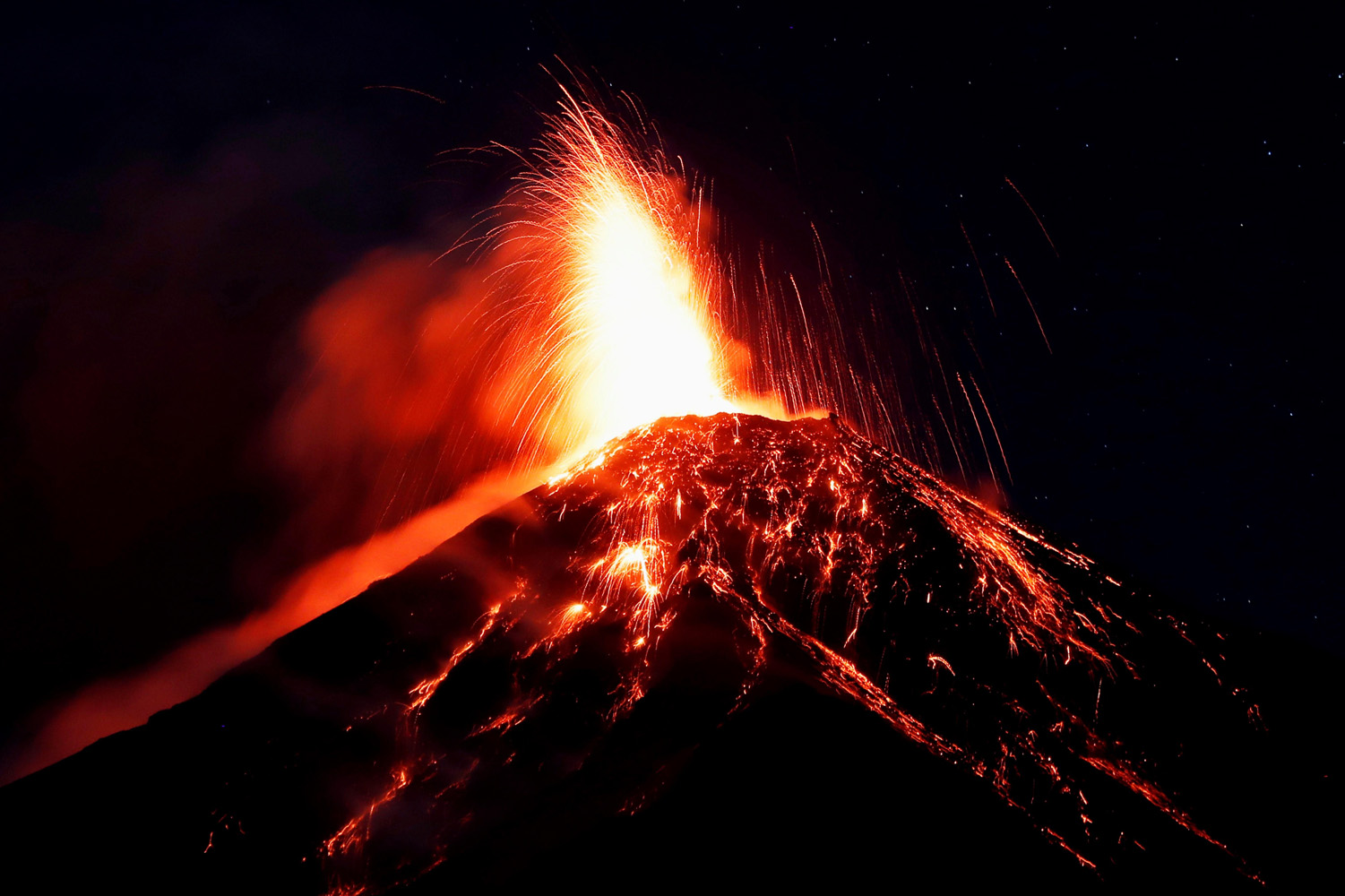En imágenes: Guatemala vuelve a vivir una pesadilla tras nuevas erupciones del Volcán de Fuego