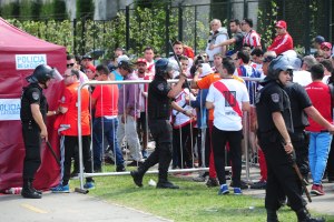 Al menos 29 detenidos por fuertes disturbios antes de la final de la Copa Liberadores