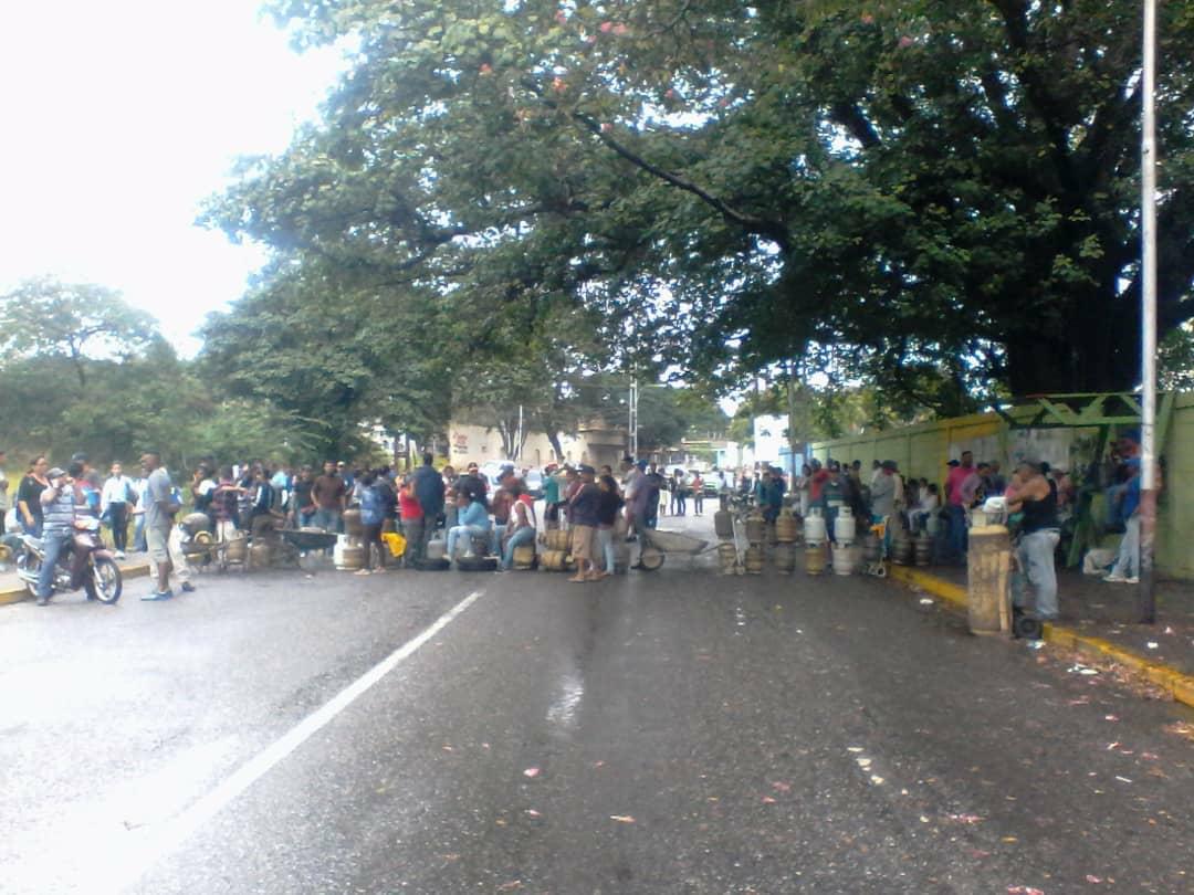 Protestan en Lara por falta del servicio del gas doméstico #9Nov