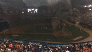 Duelo entre Leones y Águilas se retrasó por fallas eléctricas en el estadio Luis Aparicio de Maracaibo
