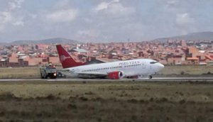 Bolivia inicia investigación del accidente del avión de Peruvian Airlines