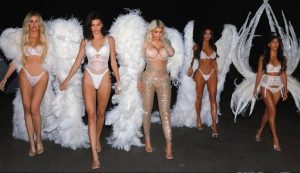 ¿Ya las viste a todas? Las Kardashian y otras famosas se la comieron con sus eróticos trajes de Halloween