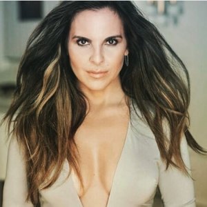 Critican a Kate del Castillo por posar para la revista Playboy