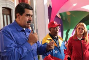 Maduro considera que 100 dólares es el precio justo para el barril de petróleo