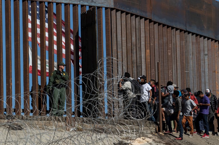 México deporta a 98 migrantes centroamericanos tras intento de cruzar a EEUU