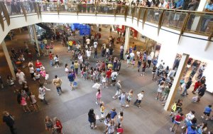 Tiroteo causa pánico en centro comercial de Nueva Jersey durante el  Black Friday