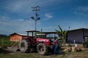 Argus: Canalizarán diesel para los agricultores en Venezuela