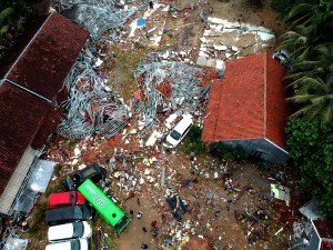 No hay constancia de víctimas españolas en el tsunami de Indonesia