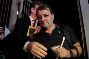 Presidente de Brasil firma extradición de exmilitante italiano Cesare Battisti