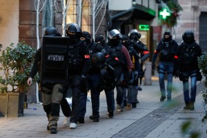 Tres muertos y 12 heridos en un ataque en el mercado navideño de Estrasburgo