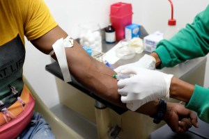 Luis Somaza lamentó que pacientes con VIH deban huir de Venezuela para lograr salvar sus vidas