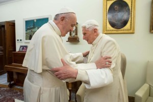 Papa Francisco inaugura el 2023 con homenaje al “amado” fallecido Benedicto XVI