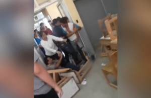 VIRAL: En Argentina, un alumno atacó a su profesor de Historia por reprobarlo (video)