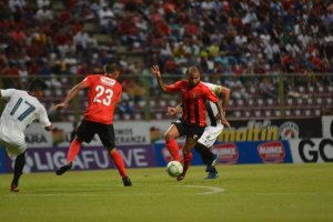 Zamora rescató un empate ante Lara en la ida de la Gran Final del fútbol venezolano