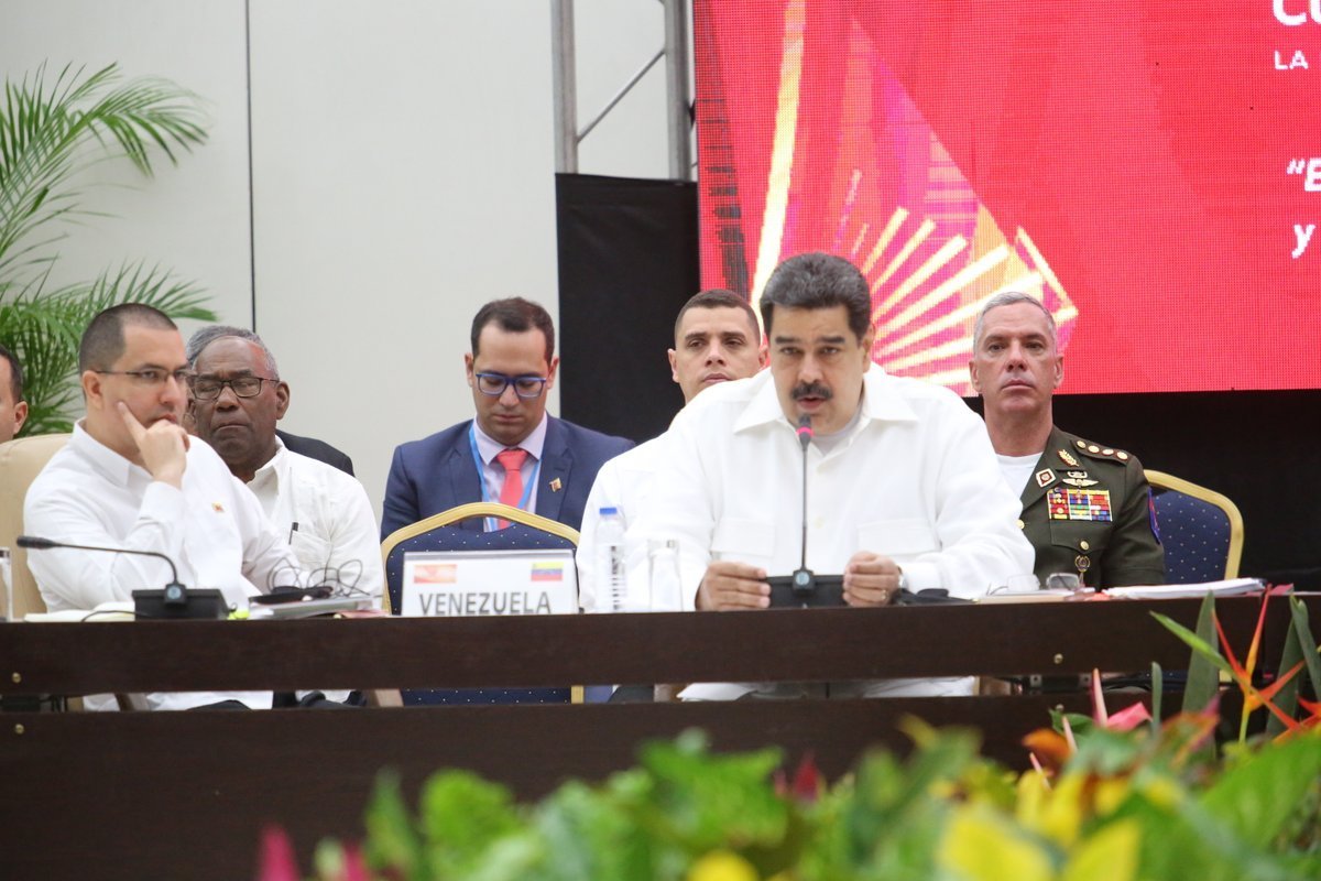 Maduro propone a países de Alba usar el petro para “la liberación económica”