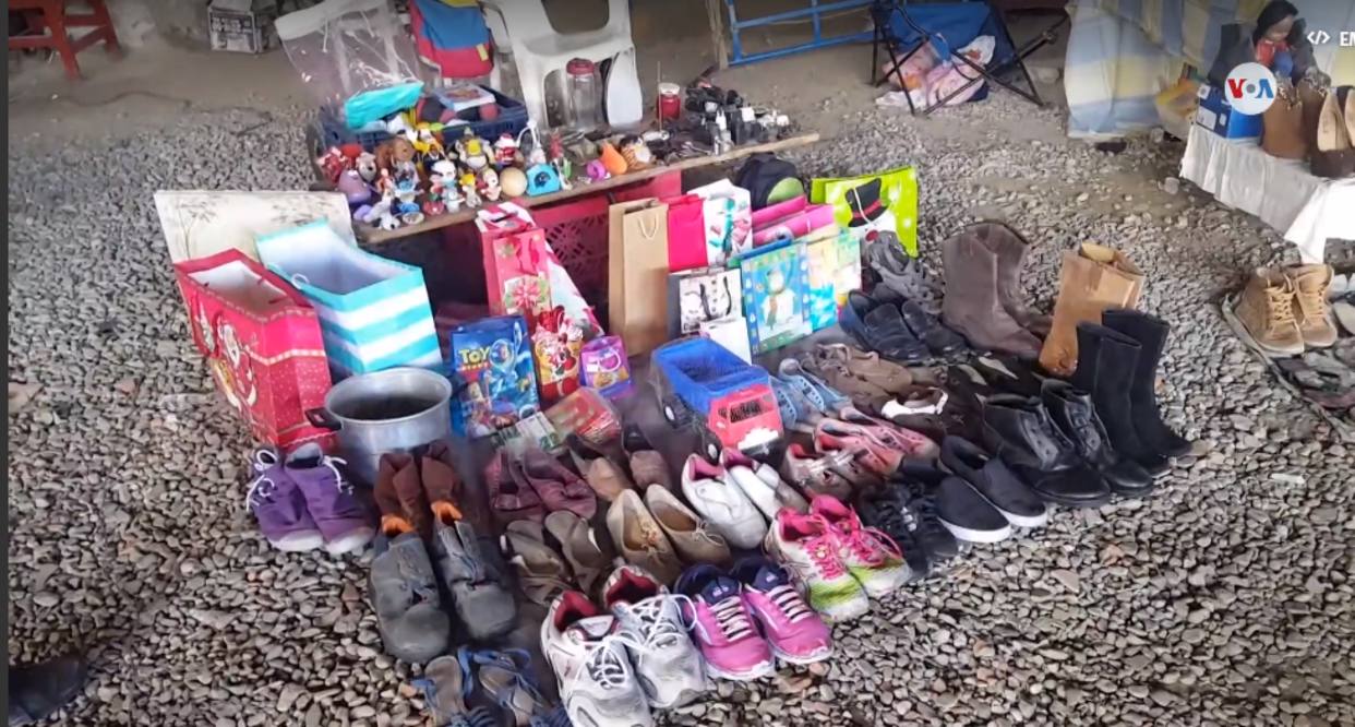 Hiperinflación en Navidad: Venezolanos compran artículos usados para regalar