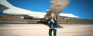 EN VIDEO: Periodista rusa violó normas de seguridad de Maiquetía durante aterrizaje de bombarderos