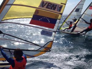 Windsurf venezolano dará espectáculo en Araya