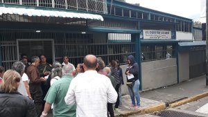 Denuncian retraso en apertura de centro de votación de Bello Monte #9Dic