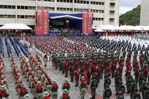 Maduro ordena aumentar el resguardo de la frontera con Colombia