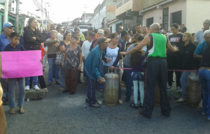 Vecinos de Boconó se niegan a pasar navidades sin gas y salen a protestar #6D (Fotos)