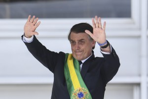 Bolsonaro: Brasil se libera del socialismo y de lo políticamente correcto