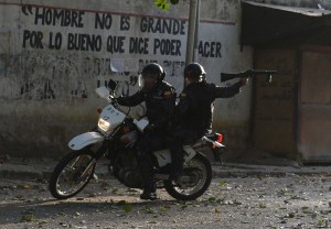 Protestas contra Maduro se extendieron hasta la madrugada en varias zonas de Caracas