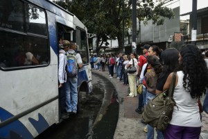 Transportistas del Este de Caracas cobrarán pasaje a 1000 bolívares #20Ago