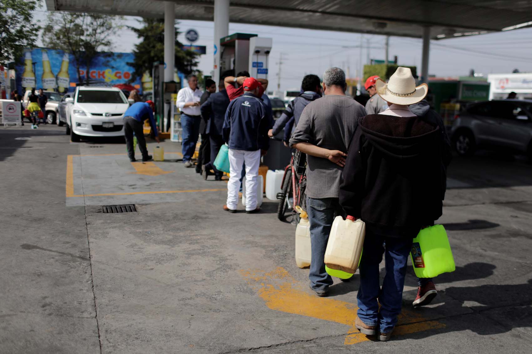¿Les suena familiar? Gasolina a la venta en Facebook ante la crisis de desabastecimiento en México