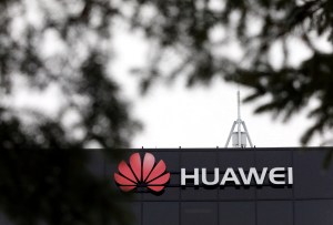 EEUU inculpa a Huawei por robo de tecnología y violación de sanciones a Irán