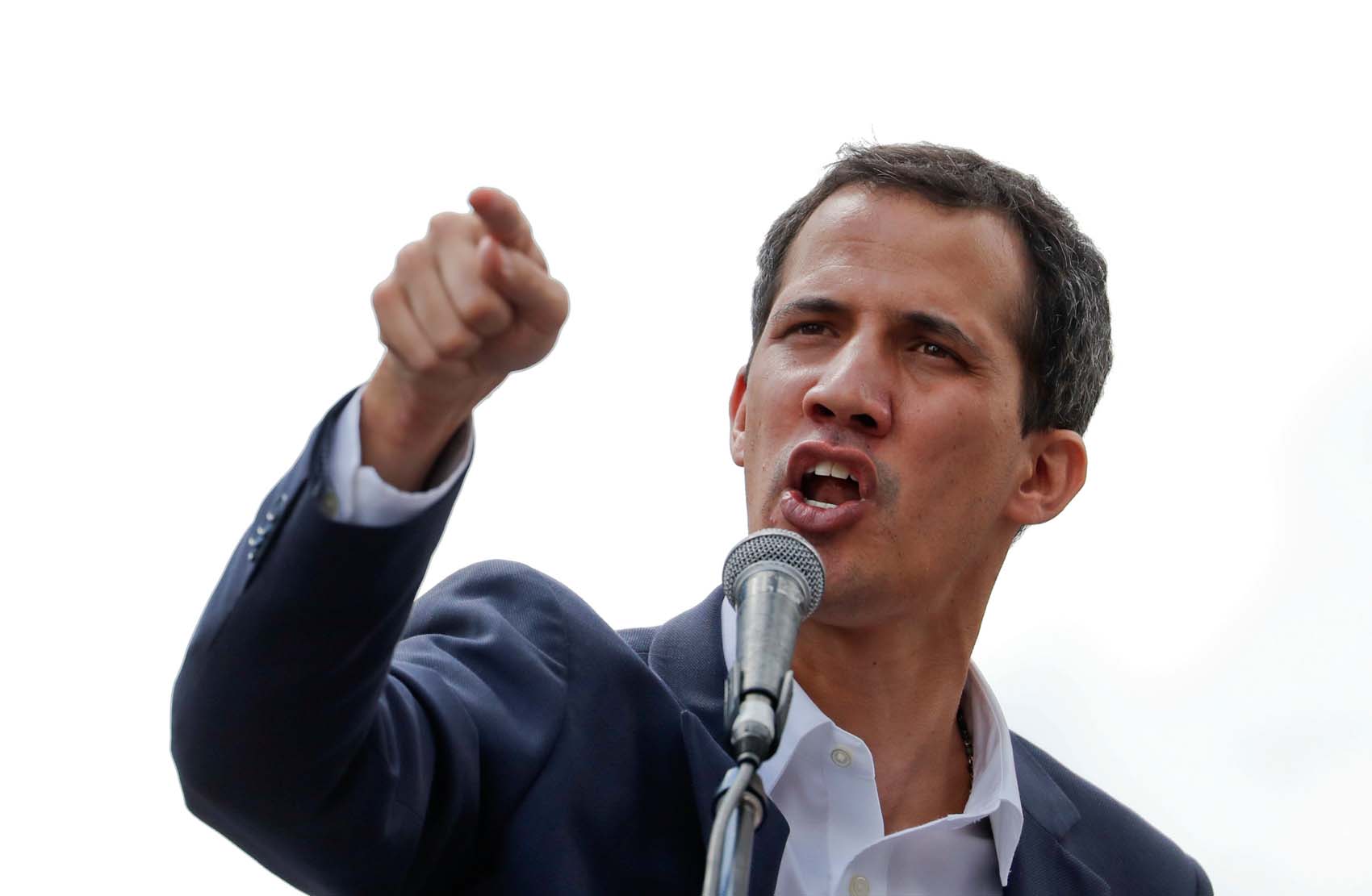 Guaidó ratifica a Uruguay y México que lo único que negociará con el régimen es el traspaso del poder