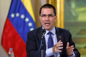 Arreaza dice que España se unió abiertamente al “golpe de Estado”