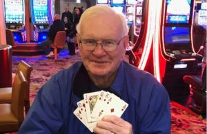 Apostó en un casino para celebrar que su mujer había superado el cáncer y ganó un millón de dólares