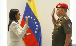 ¡González López vive! Delcy Eloína lo juramentó como Consejero de Seguridad de la Presidencia (Video)