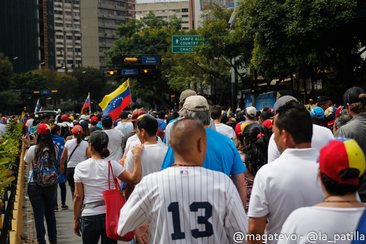 EN VIDEO: Venezuela salió masivamente a la calle este #23Ene en rechazo a Maduro