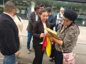 En Imágenes: Invitan al personal de la embajada venezolana en Bogotá a suscribirse a la Ley de Amnistía