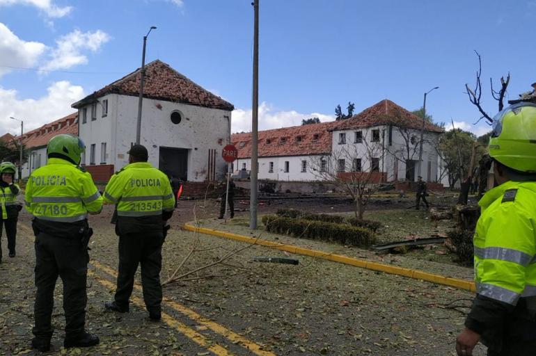 Iván Duque califica de miserable el acto terrorista contra la Escuela General Santander de Bogotá