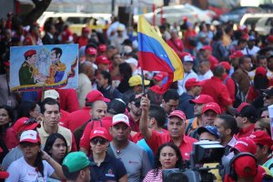 Abastos Bicentenario obliga a sus empleados a asistir a manifestaciones chavistas (Documento)