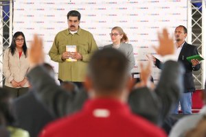 “Oren por mí”, pide Maduro en medio de crisis en Venezuela
